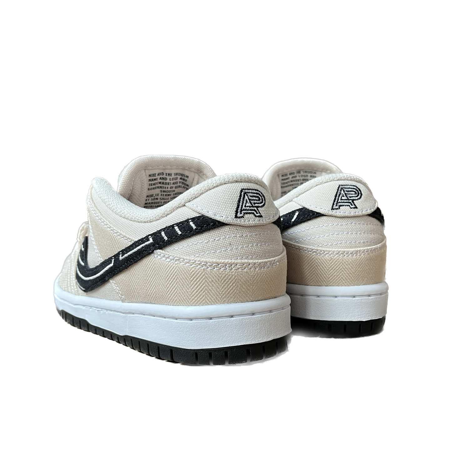 Nike SB Dunk Albino & Preto - The Global Hype