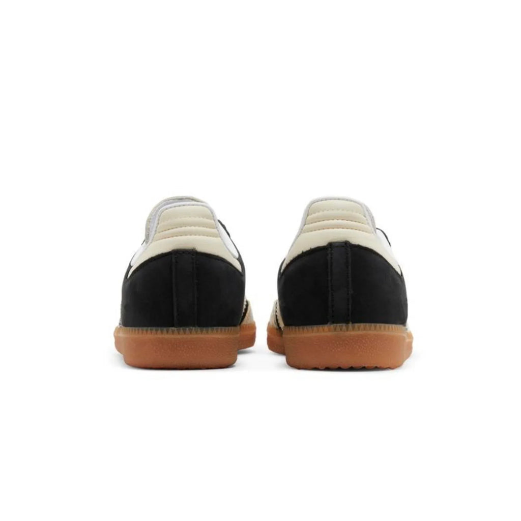 Adidas Samba OG Black Wonder White vista traseira - sapatilhas clássicas anos 50